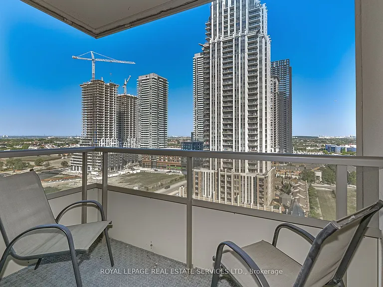 350 Princess Royal Dr #1705 — Photo 19
