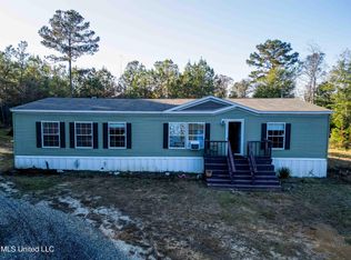 54 New Saint Paul Church Dr, Waynesboro, MS 39367