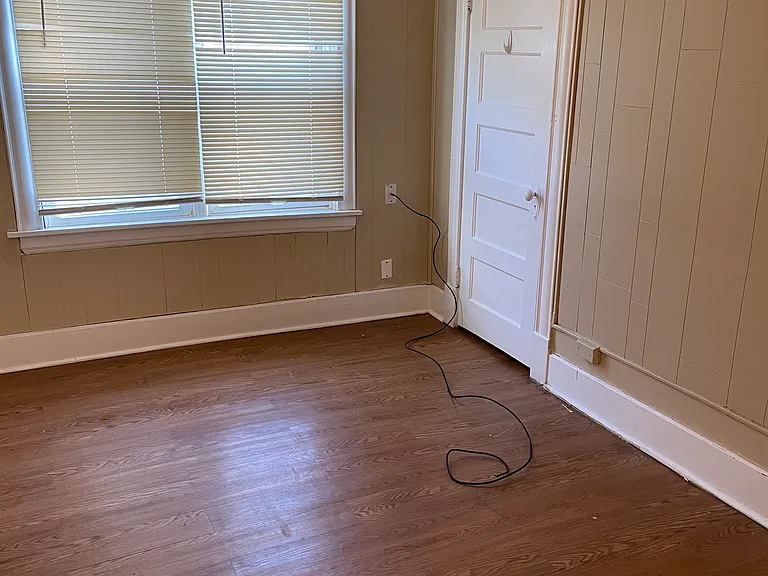2019 Willow Ave N — Photo 12