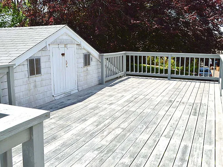 64 Hemlock Ave — Photo 24