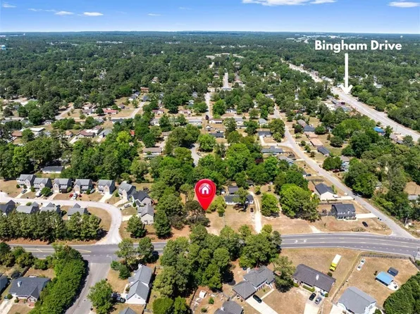 6338 Bailey Lake Rd, Fayetteville, NC 28304