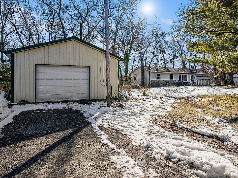 4237 E Holton Whitehall Rd, Holton, MI 49425 Zillow