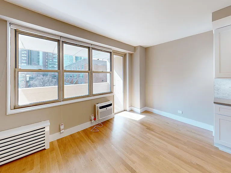 310 Greenwich St #3105C — Photo 4