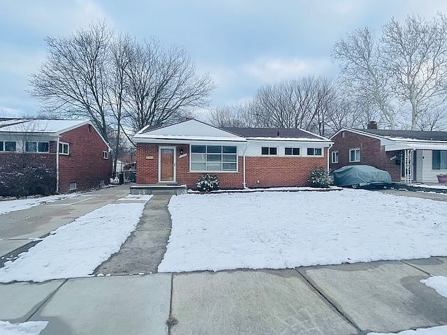 1st image of 21910 Whitmore St