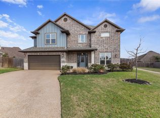 15757 Timber Creek Ln, College Station, TX 77845