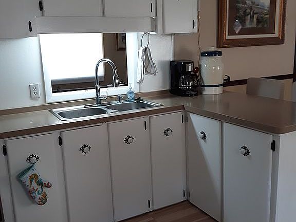 5th image of 93 Shoreline Ln
