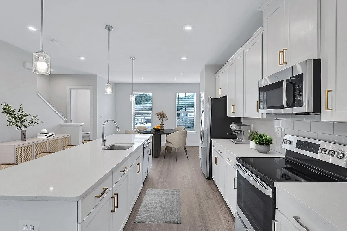 Building Photo - Brookestone