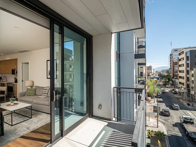 Rendezvous Urban Flats — Photo 10