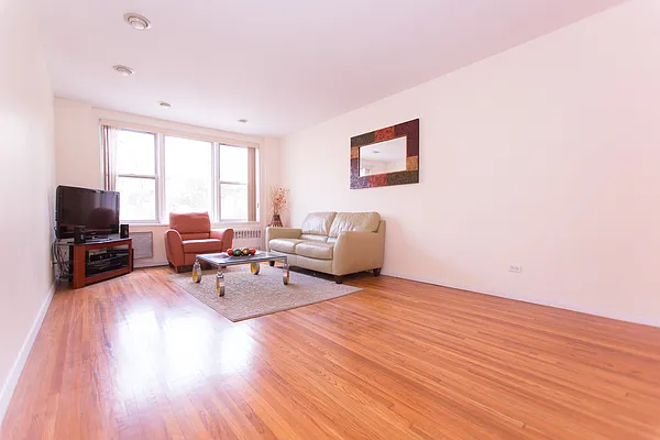 Sold by Re/Max In The City | media 12