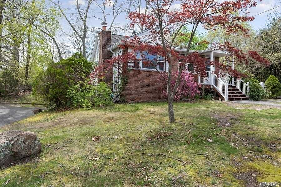 1st image of 16 Tangier Dr