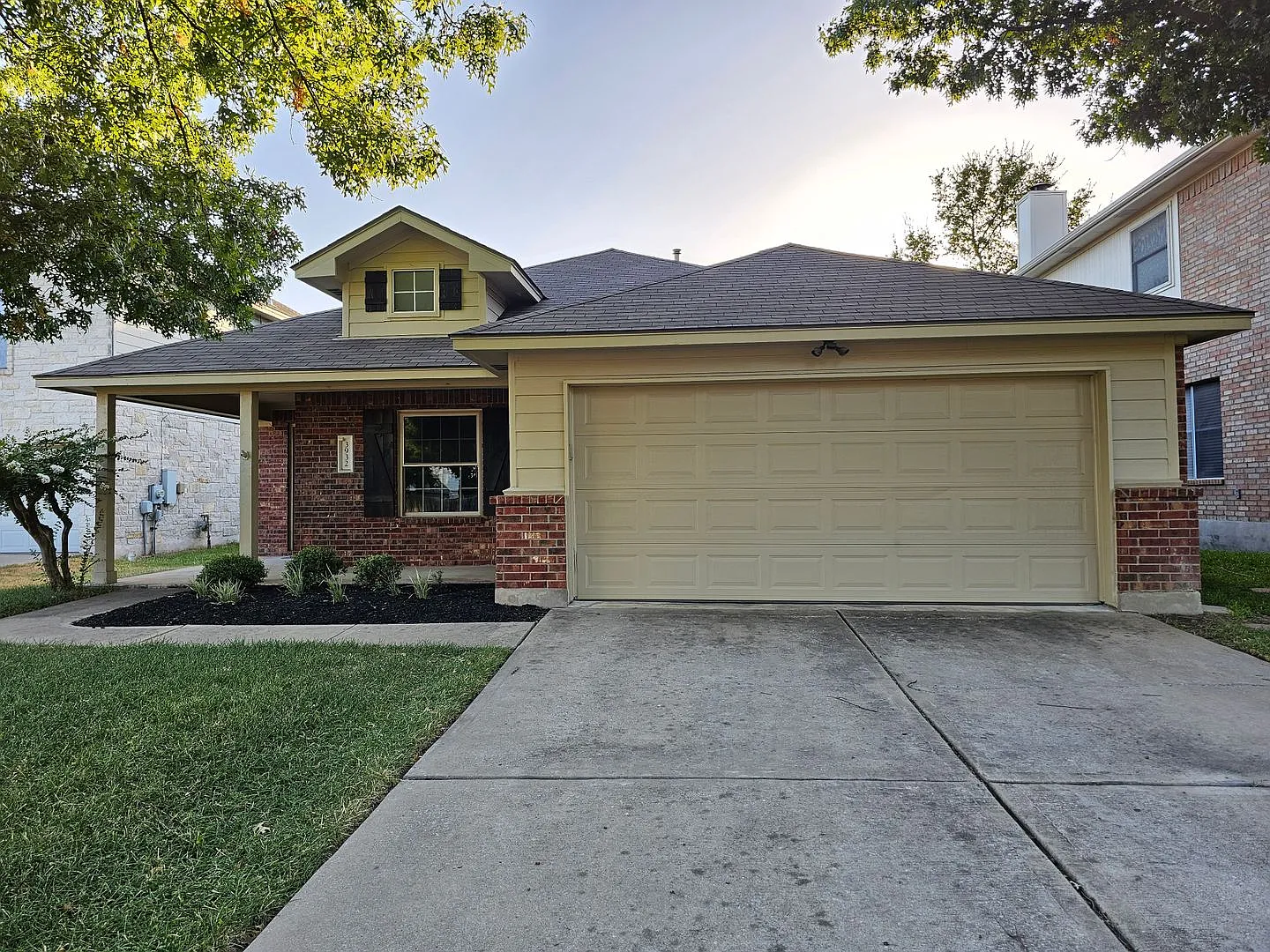 Great Round Rock Location - 3 Bed / 2 Bath — Photo 1