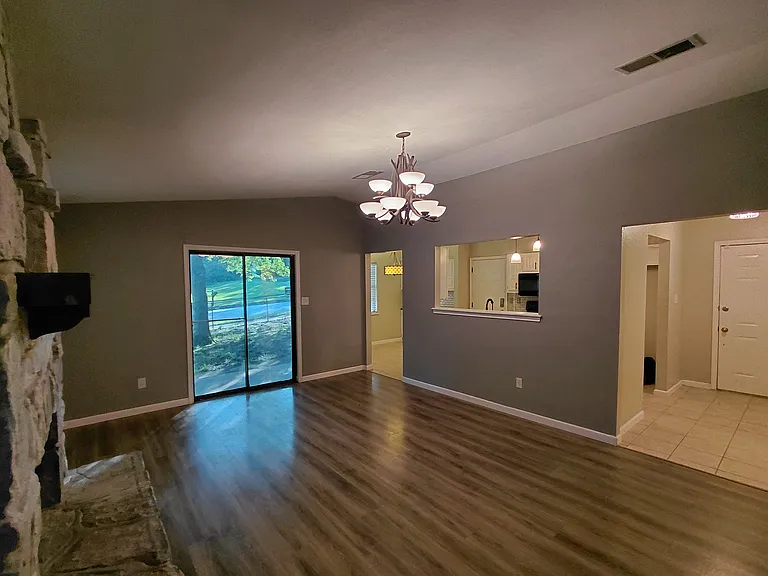 1109 W Los Angeles Cir — Photo 4