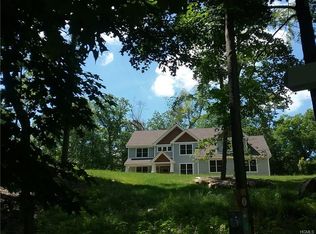 39 Victoria Dr, Cold Spring, NY 10516