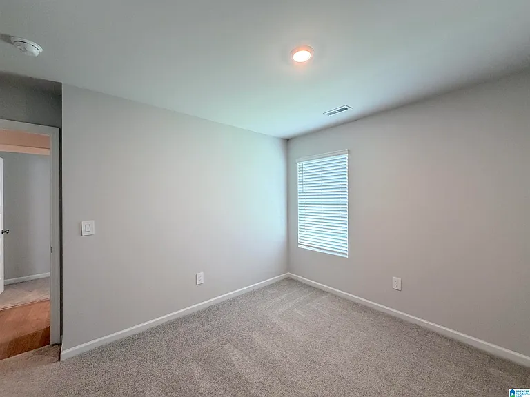 128 Challenger Way — Photo 34
