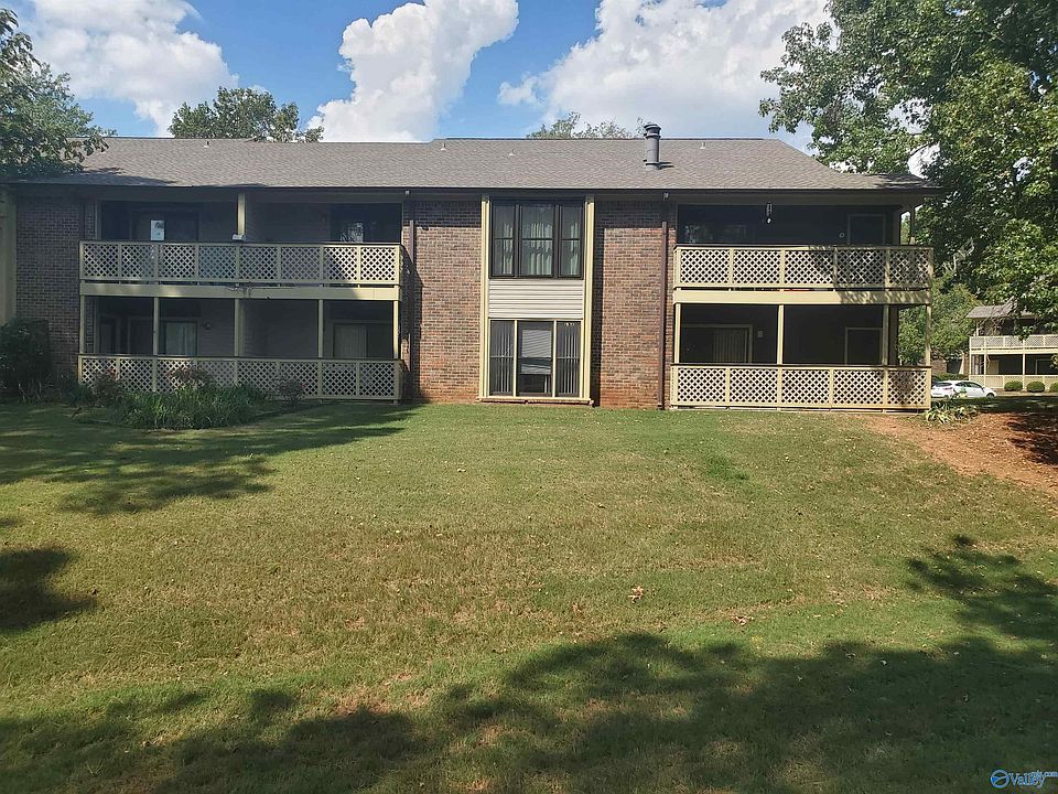1st image of 4955 Seven Pine Cir