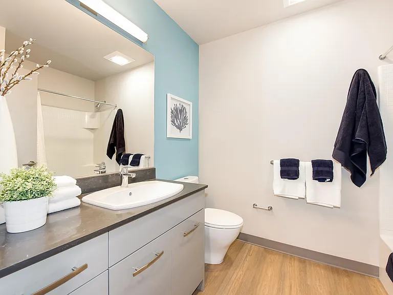 Zephyr Apartments — Photo 66