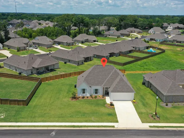 119 Hunters Way, Canton, MS 39046