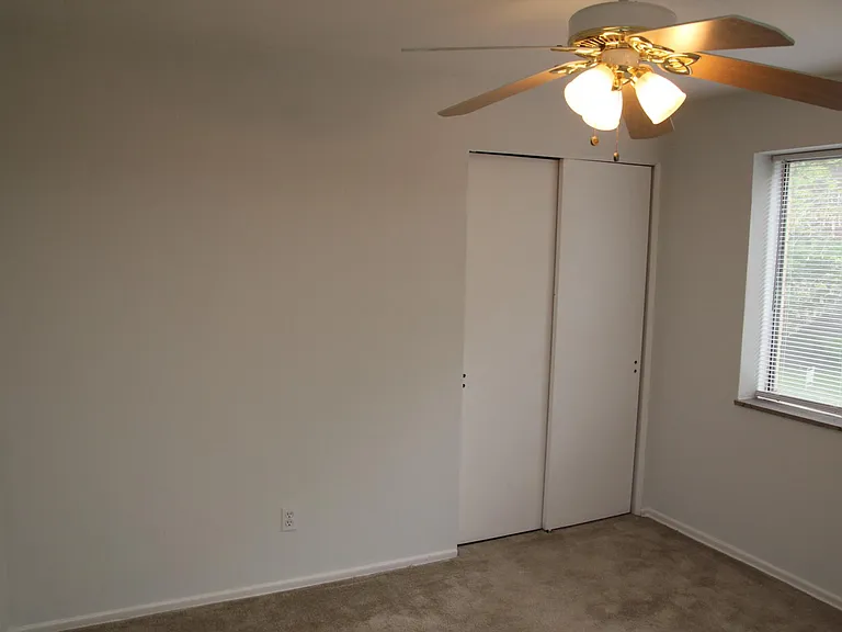 7574 Buckingham Dr #7 — Photo 13