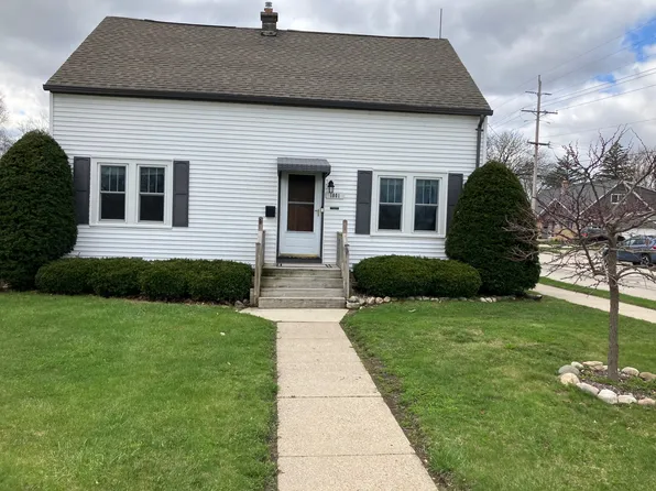 1001 8th Ave, Grafton, WI 53024