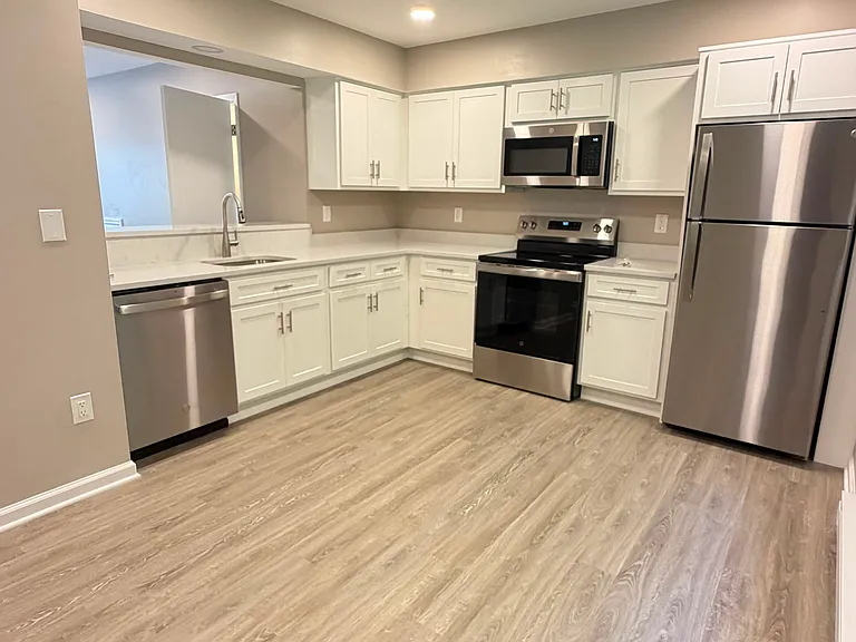 388 Perkins Ave #2-6 — Photo 1