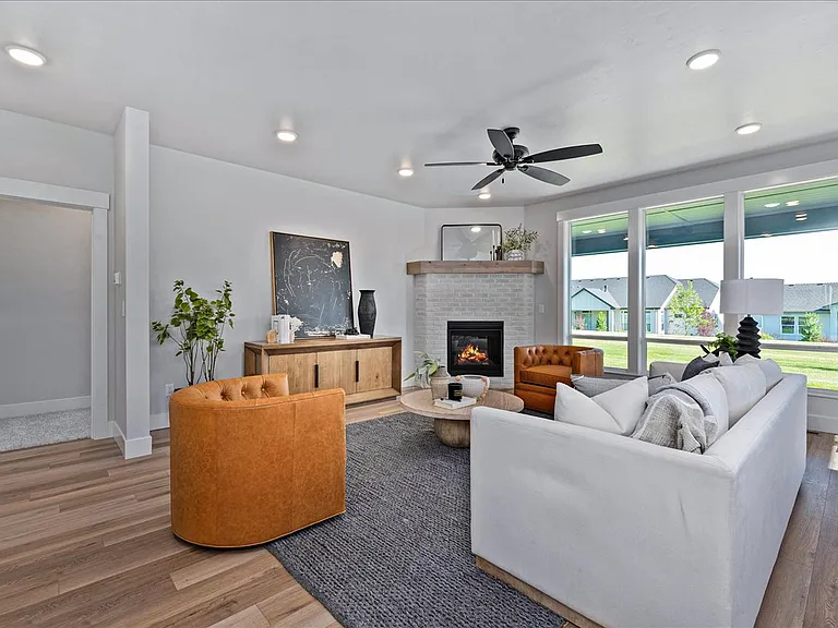 5111 W Canaston St — Photo 1
