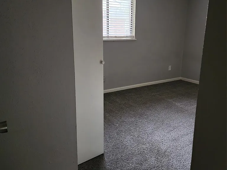 17307 S Yorkglen Dr — Photo 11