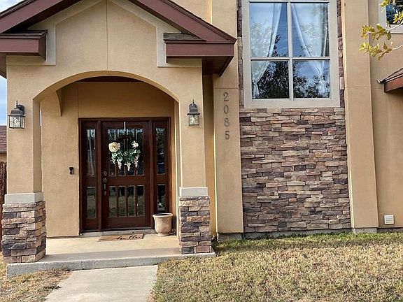 2nd image of 2085 Silver Oak Cir