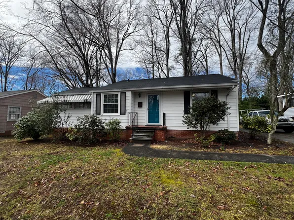 208 Edney Ridge Rd, Greensboro, NC 27408