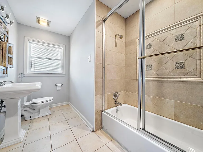 3115 Glen Haven Blvd — Photo 16
