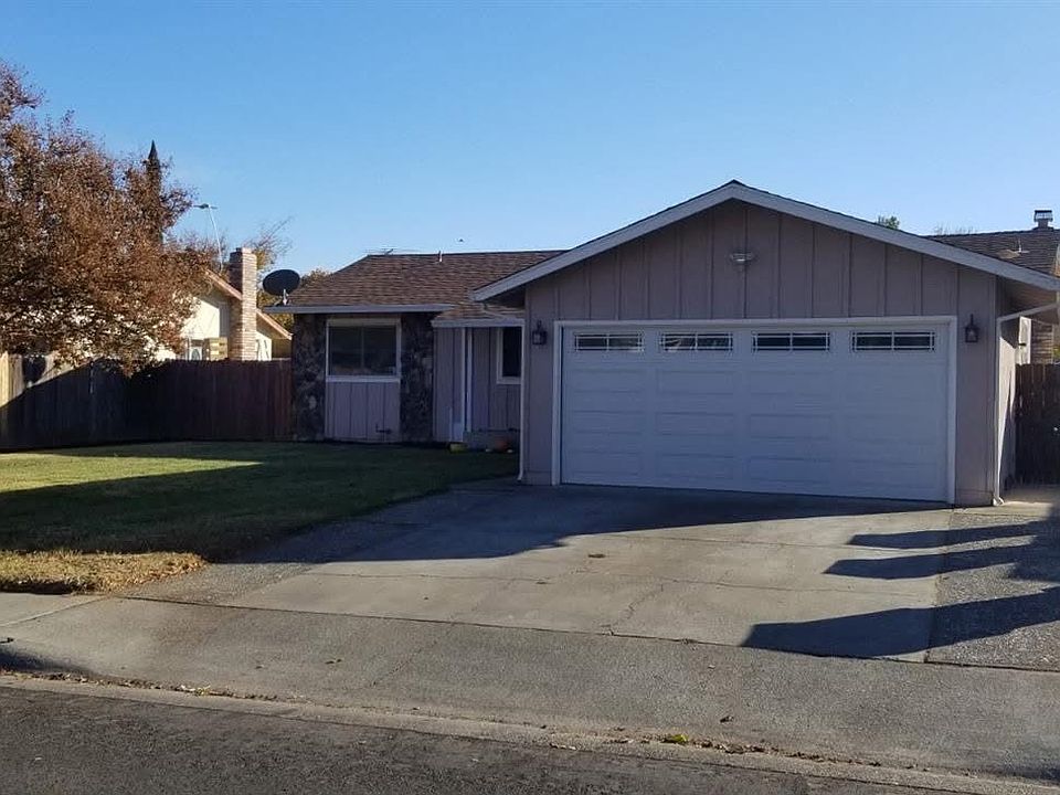 1st image of 220 Hacienda Ln