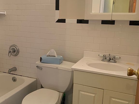 2nd image of 407 Ocean Ave APT 3A