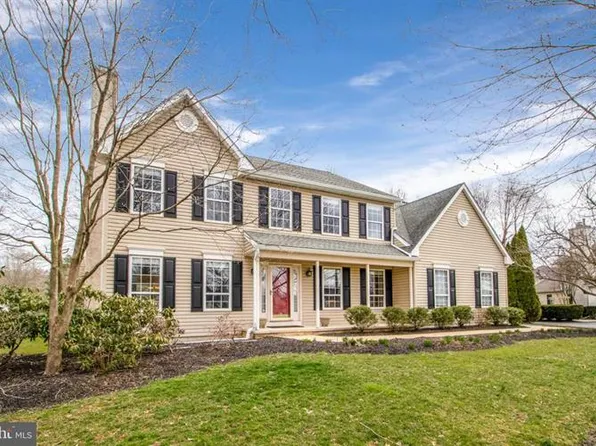 609 Monticello Ln, Kennett Square, PA 19348