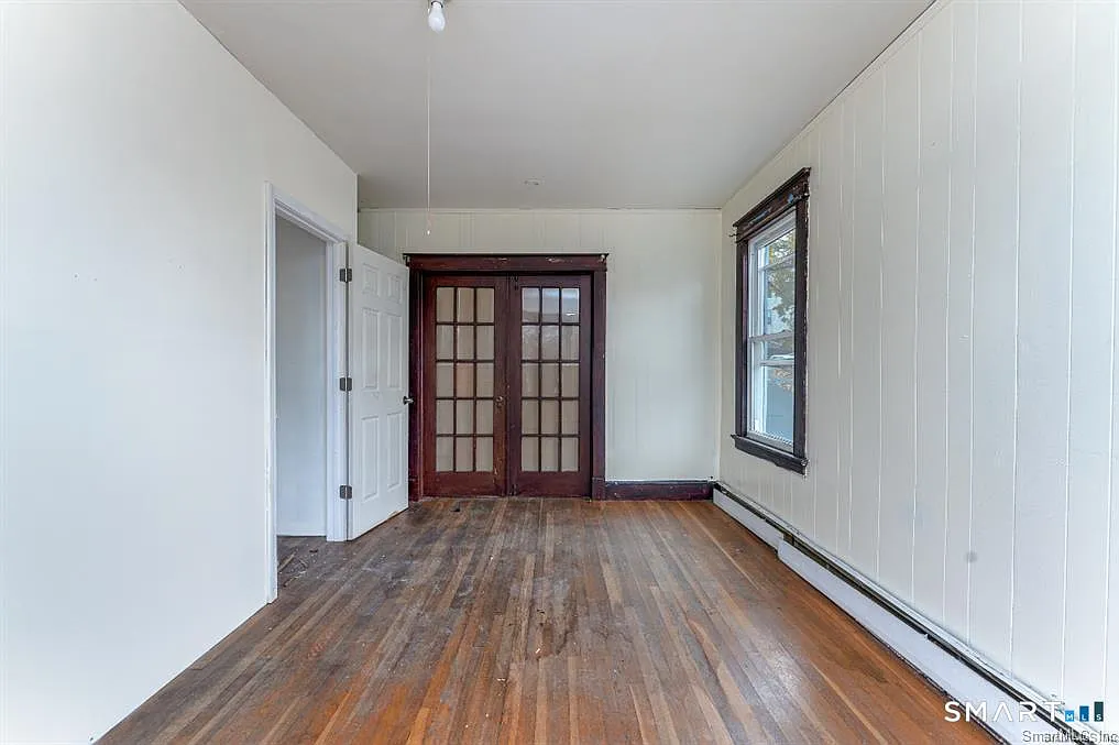 4 bed, 1.0 bath, 1224 sqft, $2,000 — Photo 4