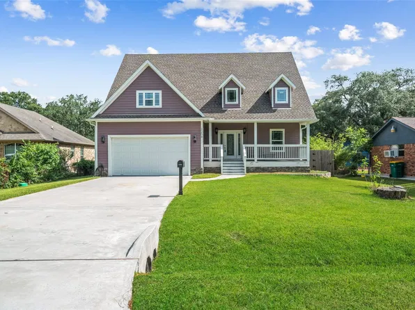 3204 McKinney Dr, La Marque, TX 77568