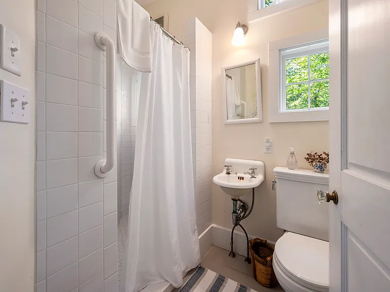 303 Summer St — Photo 11