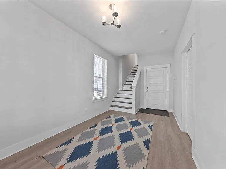 1678 Indy Dr — Photo 4