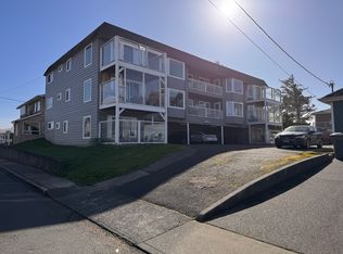 115 10th Ave APT 2, Seaside, OR 97138