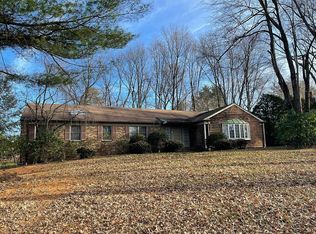 8 Arthur Ct, Demarest, NJ 07627