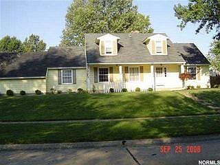 2nd image of 970 Sandy Ln
