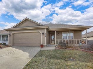 528 S Saturn Dr, Raymore, MO 64083