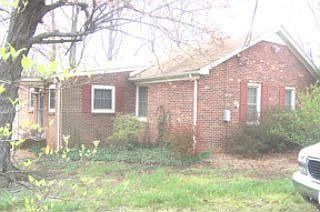 2nd image of 141 Stowe Ln