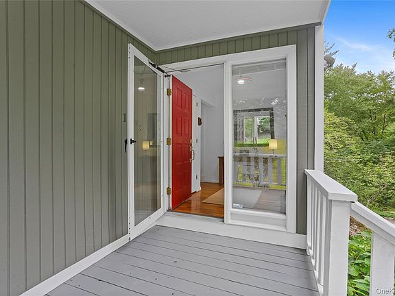 5th image of 10 Deborah Lane