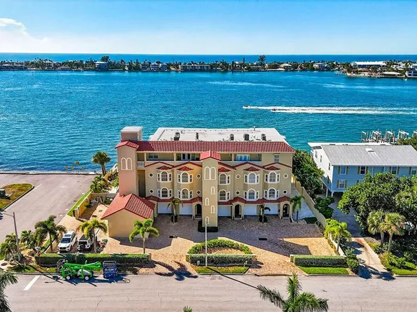 330 8th Ave N APT 5, Tierra Verde, FL 33715