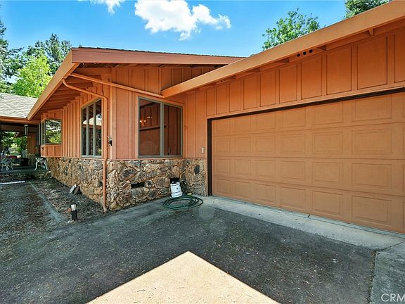 2nd image of 3663 Crestwood Dr