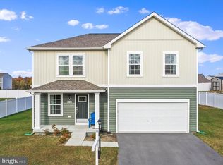 430 Eurasian Dr, Bunker Hill, WV 25413