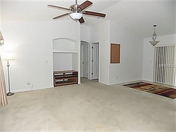 2nd image of 4818 Laramie Cir