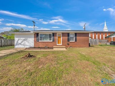 803 Governors Dr, Athens, AL, 35611