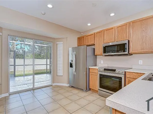 10720 Chesham Hill Ct, Riverview, FL 33579