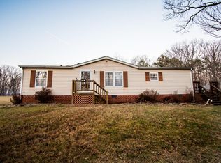 1064 Cloverlea Ln, Bedford, VA 24523