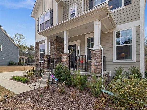 2nd image of 119 Ferngrove Ct